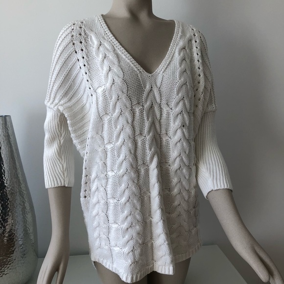 Express Sweaters - Beautiful White Cable V Neck Sweater